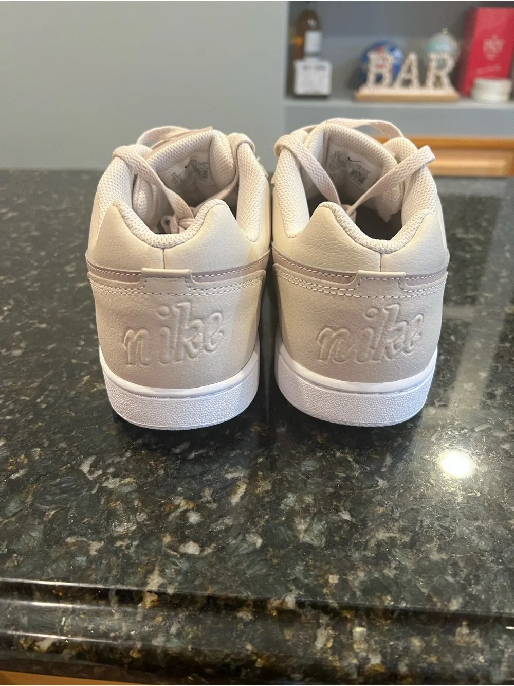 Nike classic low